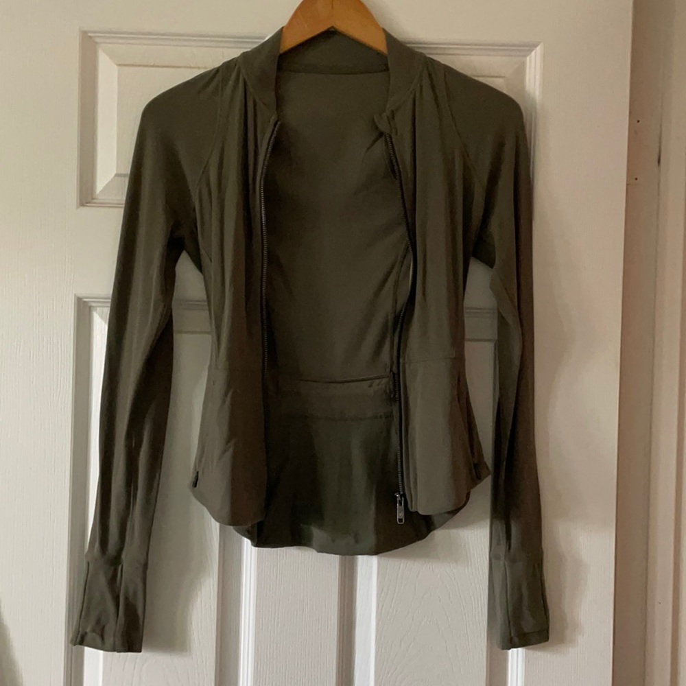 Lululemon The Ease Jacket